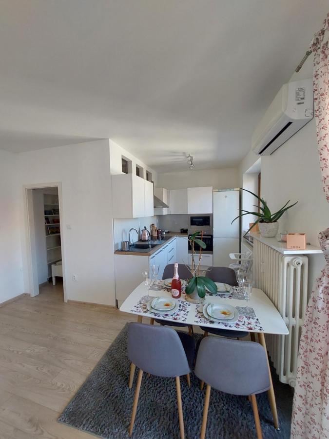Emily Apartment Košice Esterno foto